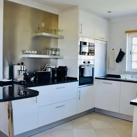 빌라 Sunny Modern, Luxurious T3, Close To Golf And Conceição