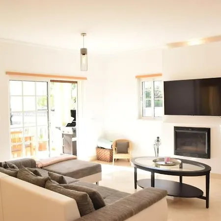 Sunny Modern, Luxurious T3, Close To Golf And Conceição