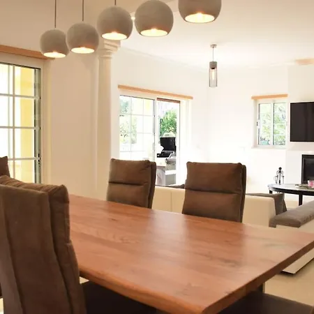 빌라 Sunny Modern, Luxurious T3, Close To Golf And Conceição