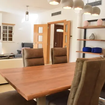 Vila Sunny Modern, Luxurious T3, Close To Golf And