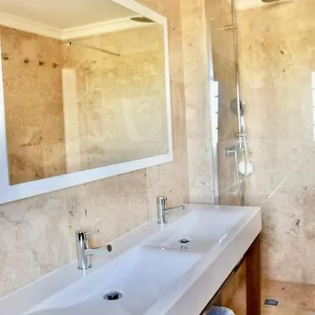 Sunny Modern, Luxurious T3, Close To Golf And Villa Conceição