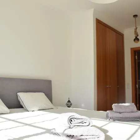 Sunny Modern, Luxurious T3, Close To Golf And Villa Conceição